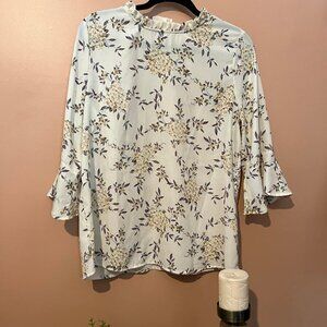 Les Amis Ruffle Sleeve Mock Neck Floral Blouse Size L